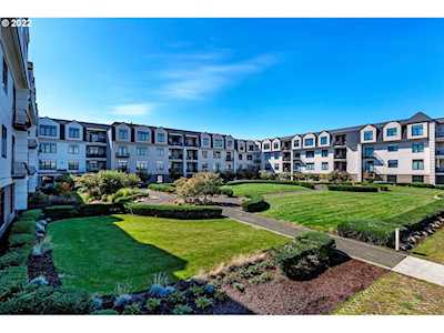 707 N Hayden Island Dr #422 Portland, OR 97217