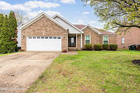 8619 Lambach Ln Louisville, KY 40220