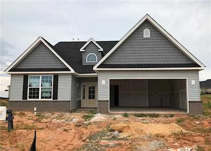 1098 Lobdale Court Burlington, NC 27215