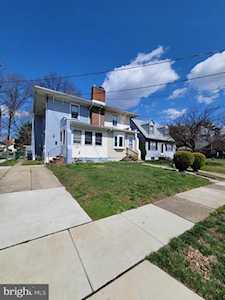 29 Clinton Ave E Oaklyn, NJ 08107