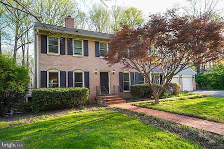 11002 Warwickshire Great Falls, VA 22066