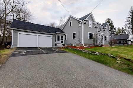 426 Rockland Ave Manchester, NH 03102
