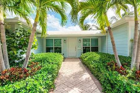 2932 NE 36th St Lighthouse Point, FL 33064