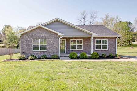 213 Staggs Dr Portland, TN 37148