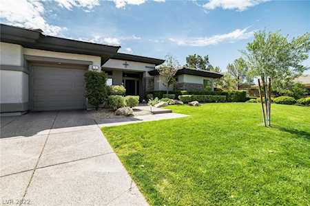 9 Isleworth Dr Henderson, NV 89052