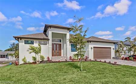 27287 Jolly Roger Ln Bonita Springs, FL 34135