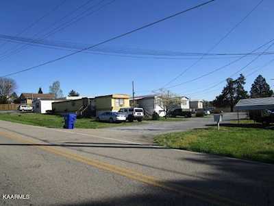 7642 Old Clinton Pike Powell, TN 37849