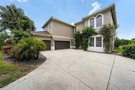 8425 Laurel Lakes Blvd Naples, FL 34119