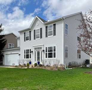2751 Moraine Valley Rd Wauconda, IL 60084