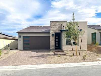 9537 Among Ln Las Vegas, NV 89143