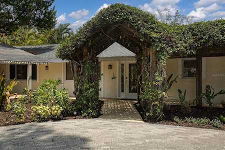 122 Hammock Rd Anna Maria, FL 34216