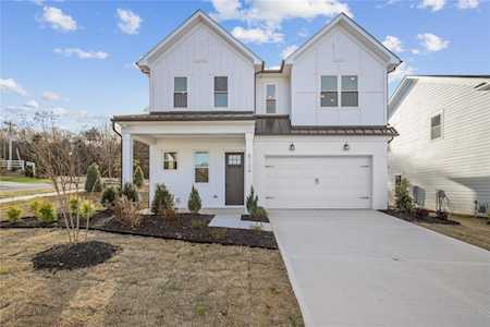 8124 Eliot St Matthews, NC 28105