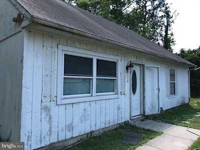 118 Clifton Way Browns Mills, NJ 08015