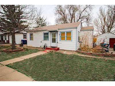 915 Charlotte St Johnstown, CO 80534