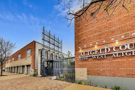 1300 W Altgeld St #122 Chicago, IL 60614