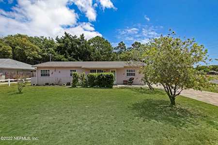 732 15th St Fernandina Beach, FL 32034