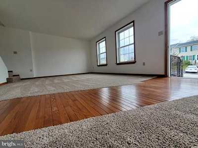 4 Red Barberry Dr Etters, PA 17319
