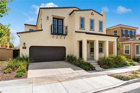 20538 Arden Place Saugus, CA 91350