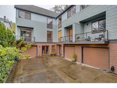 5049 SW View Point Ter Portland, OR 97239