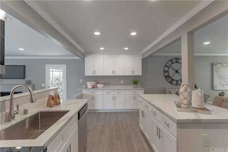 1709 Lake St Huntington Beach, CA 92648