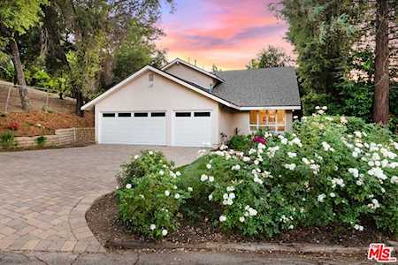 23030 Humming Bird Way Calabasas, CA 91302