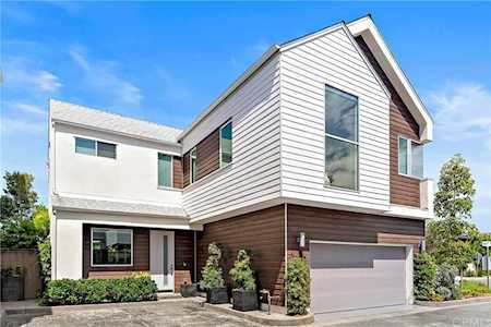 1947 Vitae Place Costa Mesa, CA 92627