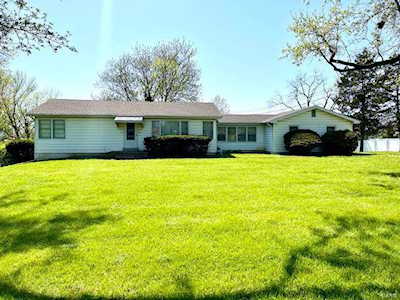 20 Covert Ln Ellisville, MO 63021