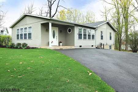 1873 N Oak Lane State College, PA 16803