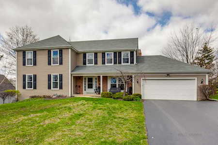 206 Burning Bush Trl Crystal Lake, IL 60014