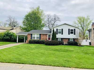 9010 Admont Ct Louisville, KY 40220