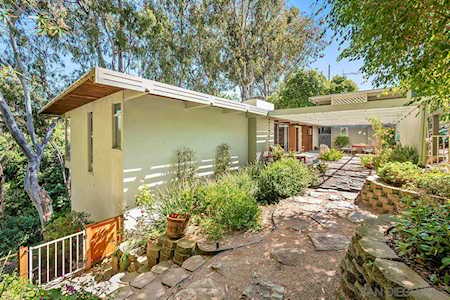 4284 Ibis Street San Diego, CA 92103