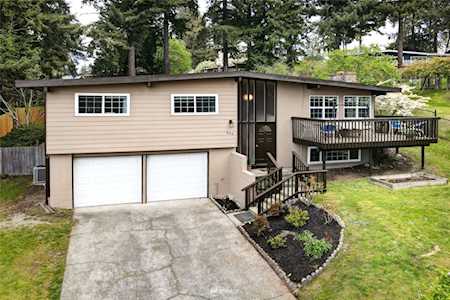 436 157th Ave SE Bellevue, WA 98008