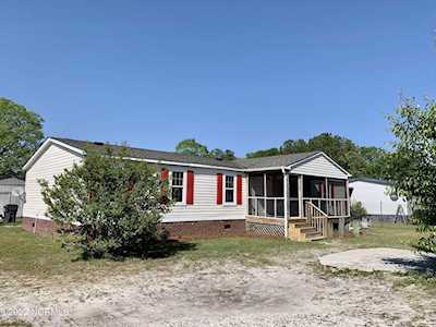 1244 Zack Street Bolivia, NC 28422