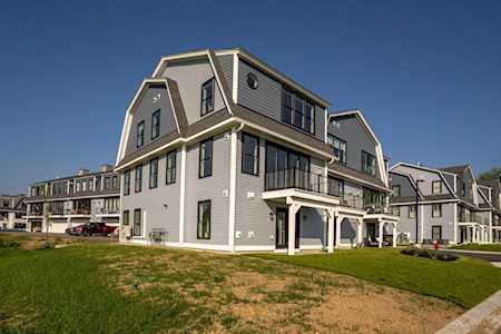 33 Little Bay Dr Dover, NH 03820
