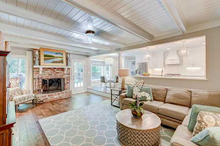 719 Bradburn Dr Mount Pleasant, SC 29464