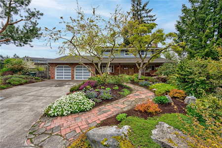 4469 141st Place SE Bellevue, WA 98006
