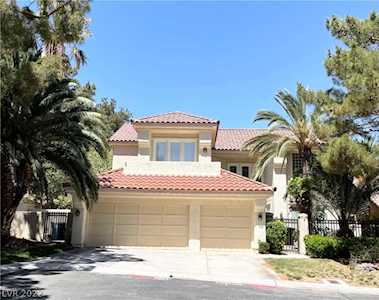 8051 Castle Pines Ave Las Vegas, NV 89113