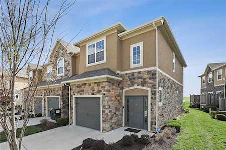 15881 Valley View Dr Overland Park, KS 66223