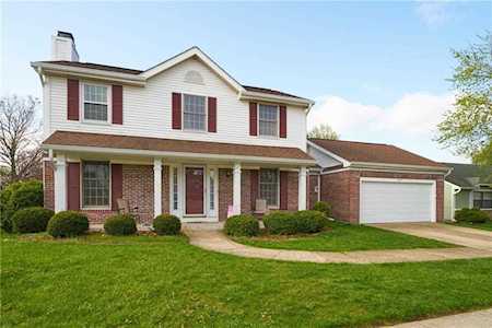 1457 Hunters Ln Greenwood, IN 46142