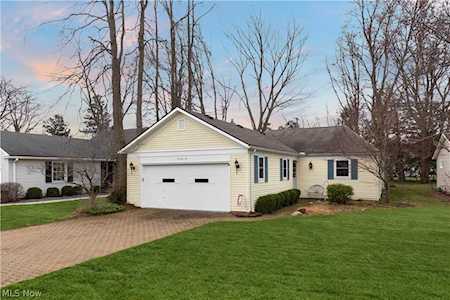 30615 Webster Rd Bay Village, OH 44140