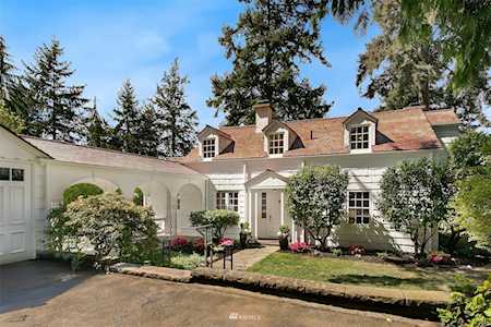 14505 25th Ave SW Burien, WA 98166