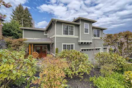 1608 154th Ave SE Bellevue, WA 98007