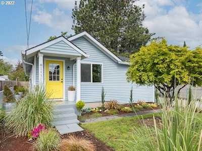 8111 SE 64th Ave Portland, OR 97206