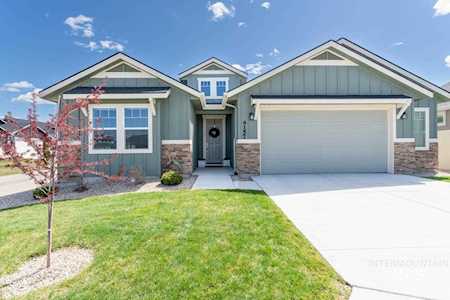 4157 S Lava Springs Loop Nampa, ID 83686