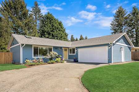 17844 110th Ave SE Renton, WA 98055