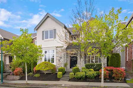 2422 NE Davis Loop Issaquah, WA 98029