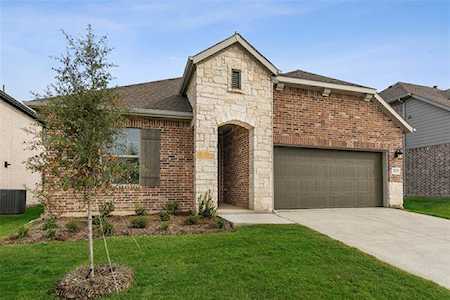 2023 Clearwater Way Royse City, TX 75189