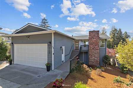 6204 Hawthorne Terrace NE Tacoma, WA 98422