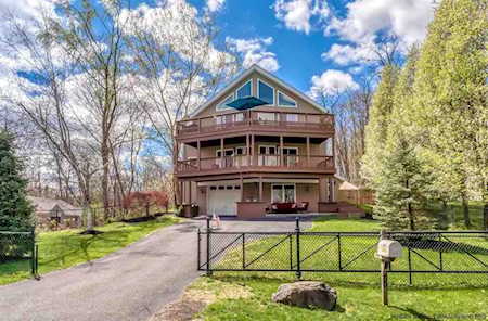 200 Sackett St Port Ewen, NY 12466