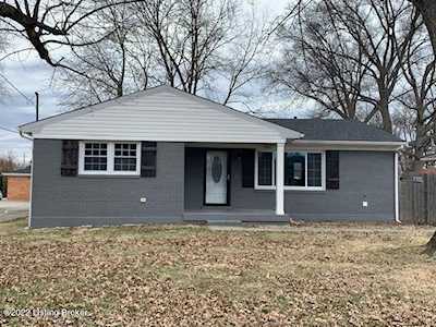 4921 Oak Park Dr Louisville, KY 40258